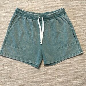Comfortable shorts size M